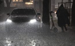 Ankara’yı sağanak yağış vurdu: Cadde ve sokakları su bastı, ulaşım aksadı