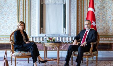 Dışişleri Bakanı Hakan Fidan, BM’nin Kıbrıs temsilcisi holguín ile görüştü